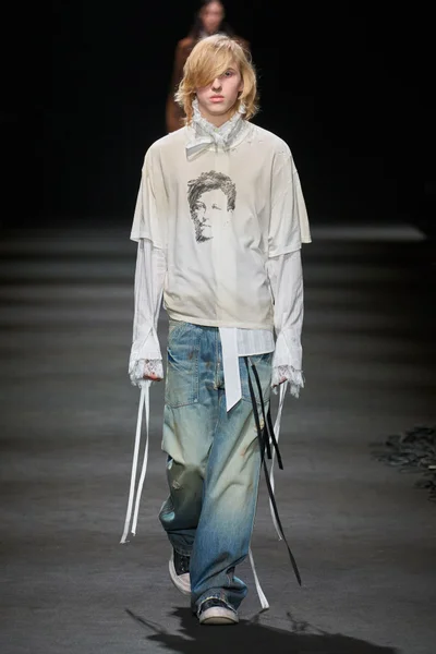 Look 21